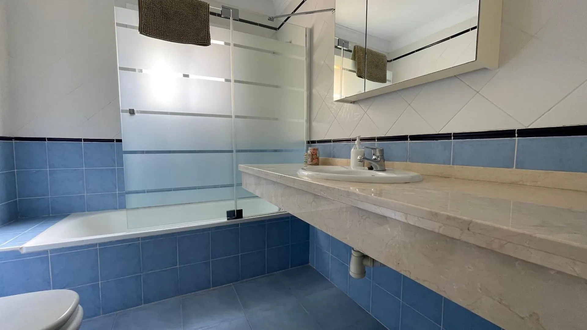Apartment Intermobiliaria Rentals - Puerto Alto B5 13 Estepona